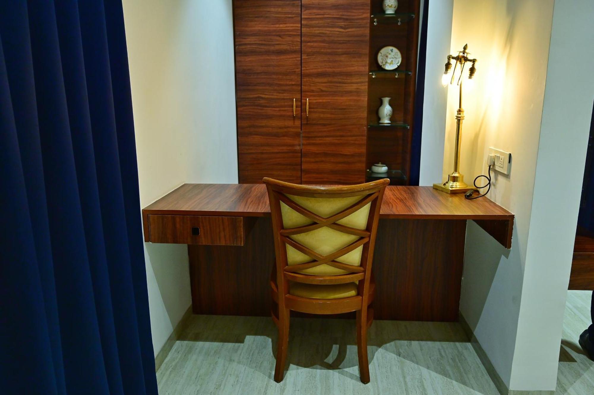 The One Hotel Nashik Esterno foto