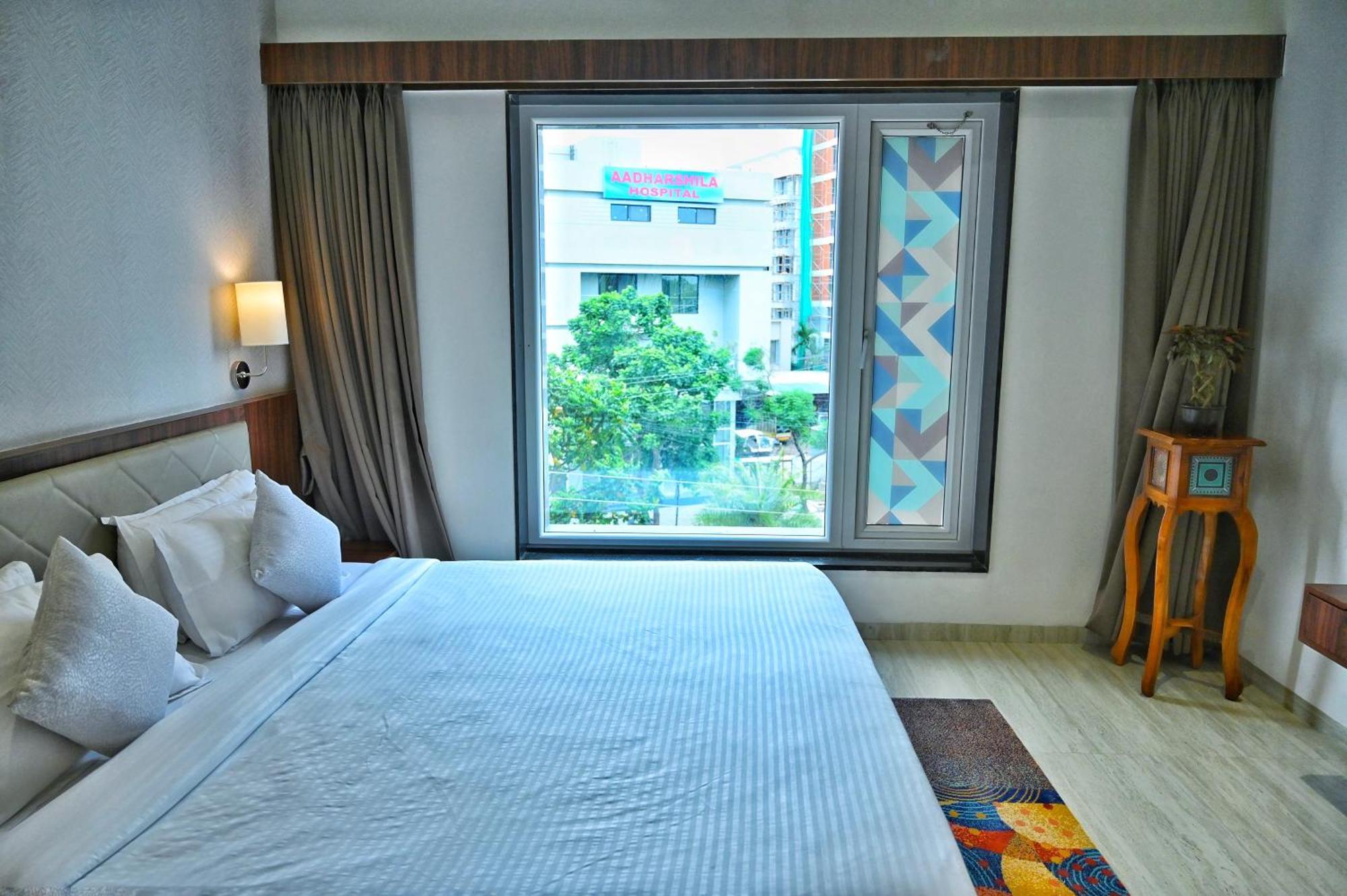 The One Hotel Nashik Esterno foto