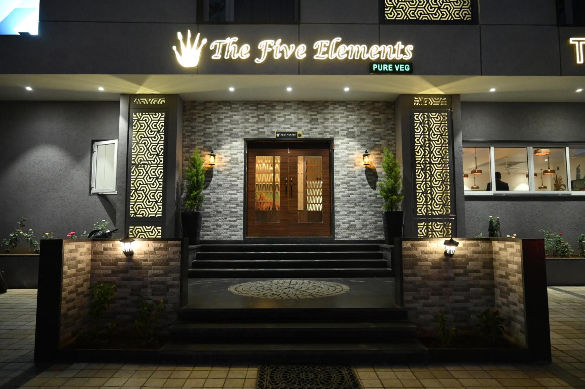 The One Hotel Nashik Esterno foto