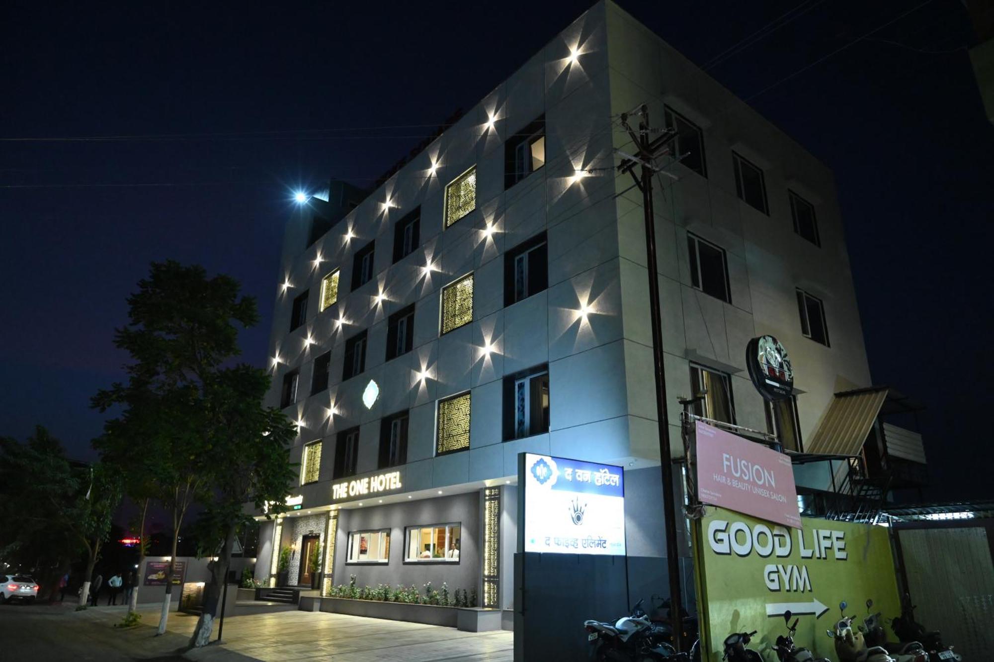 The One Hotel Nashik Esterno foto